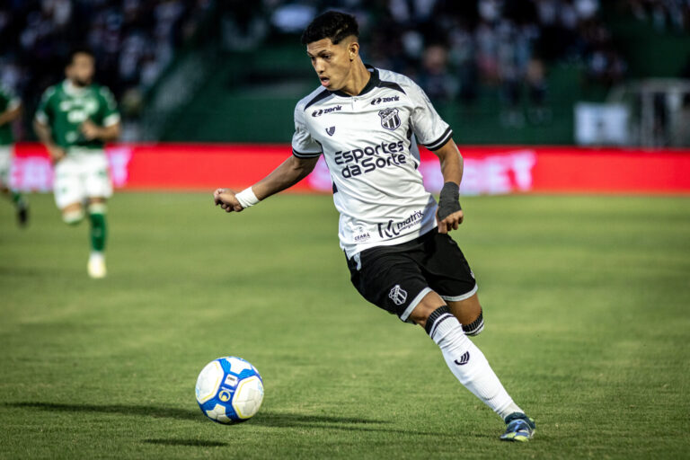 Quem é Erick Pulga, o artilheiro da Série B