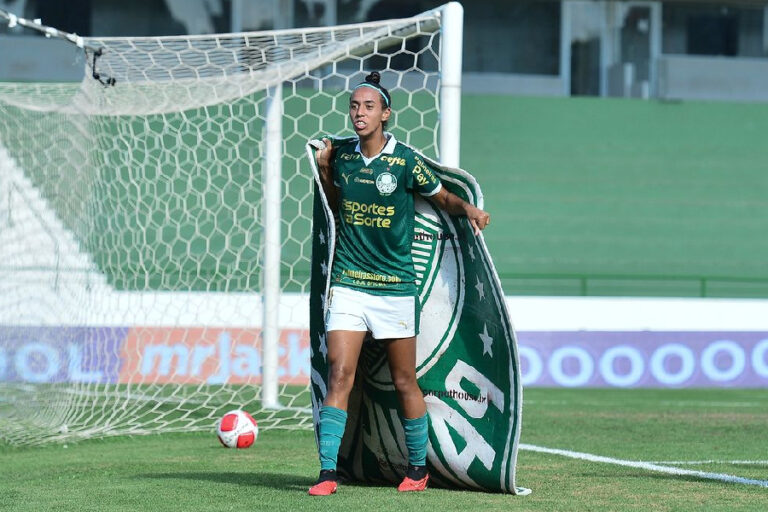 Palmeiras vence Corinthians e fica com título do Paulistão Feminino