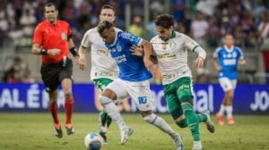 Palmeiras vira no fim e mantém caça ao Botafogo