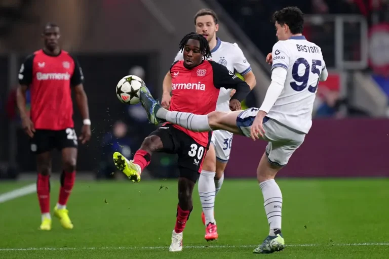 Leverkusen supera a Inter e assume vice-liderança da Champions