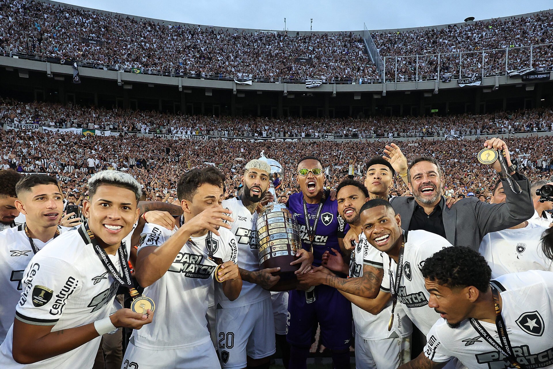 Botafogo comemora o título da Libertadores em Buenos Aires - Vítor Silva/Botafogo