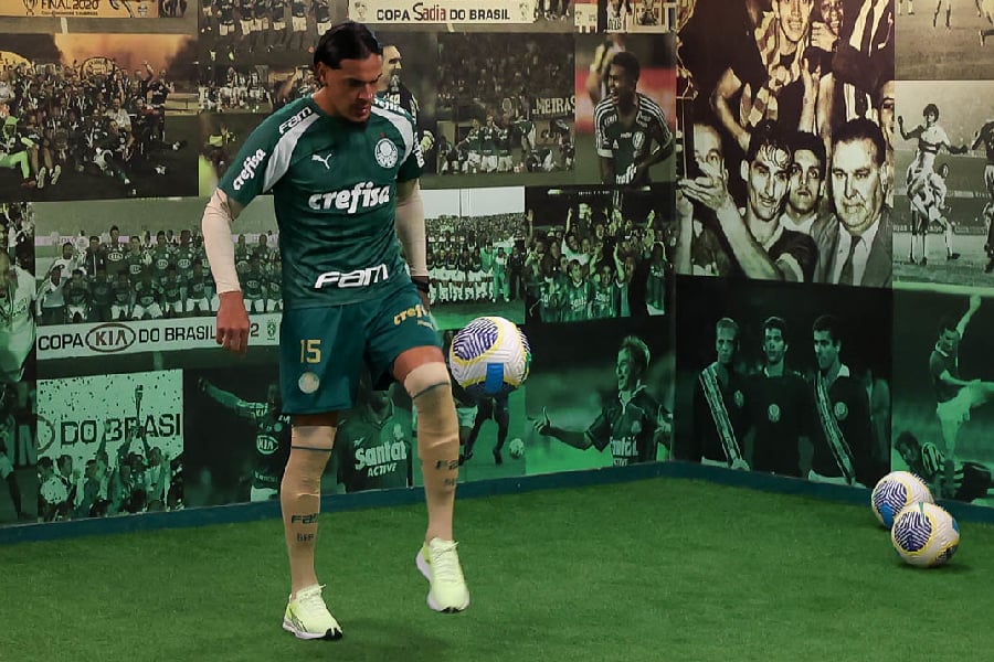 ‘Torcedor vai desfrutar da partida contra Messi’, diz Gómez sobre Palmeiras no Mundial