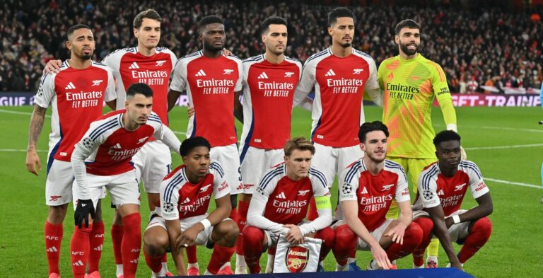 Arsenal goleia o Monaco e assume a 3ª posição na Champions