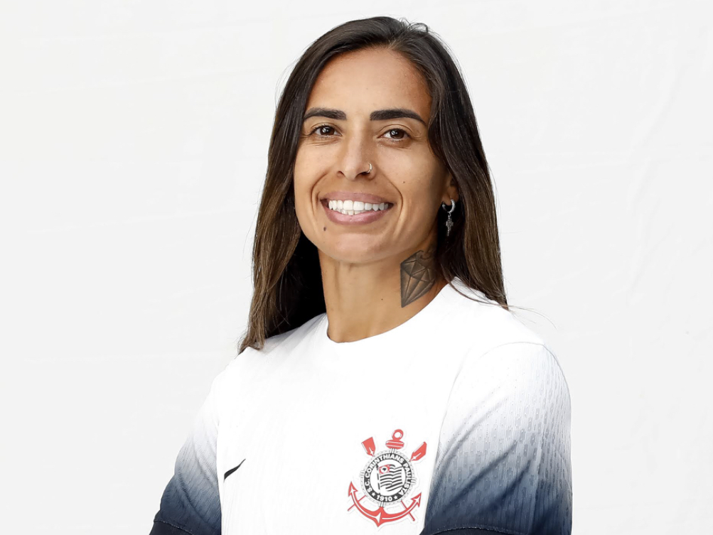 Corinthians anuncia contratação de Andressa Alves