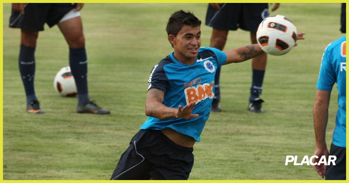 Dudu durante seu início no Cruzeiro - Carlos Roberto / Gazeta Press/ X @brasileirao