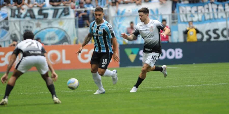 Corinthians goleia o Grêmio e vai para a Libertadores em feito herócio