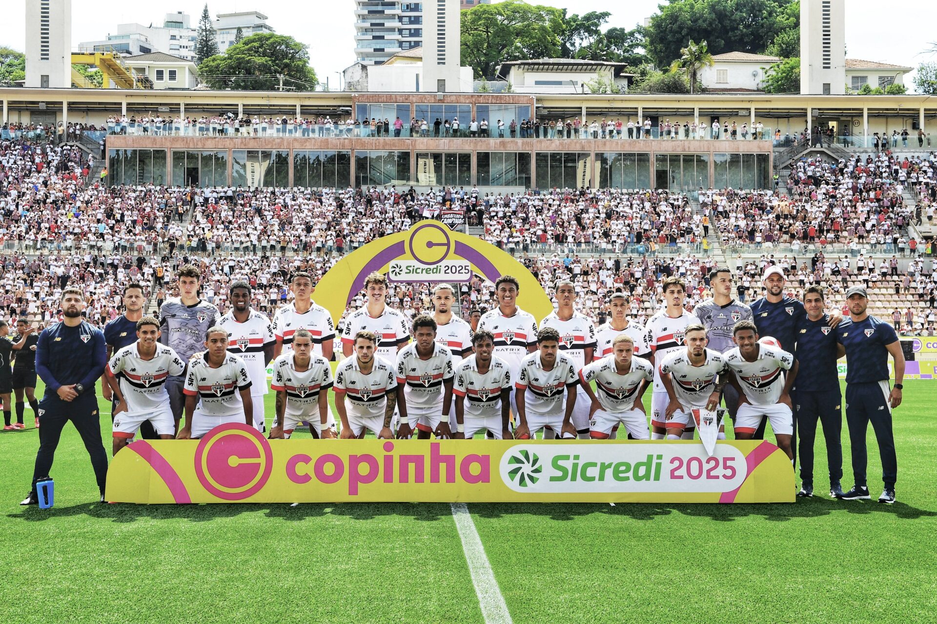 São Paulo vence Corinthians e é campeão da Copinha com virada histórica