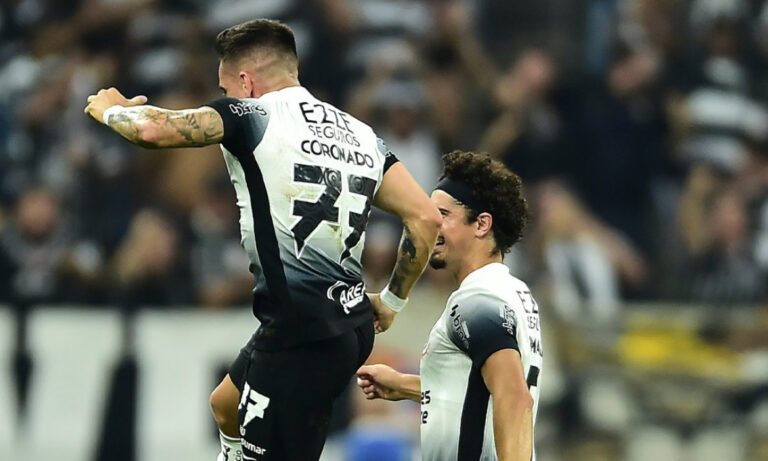 Corinthians fecha com dois novos patrocinadores