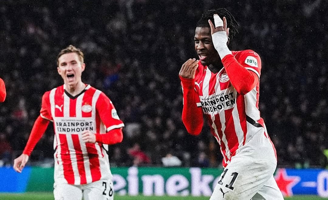 PSV encerra invencibildiade do Liverpool e vence pela Champions