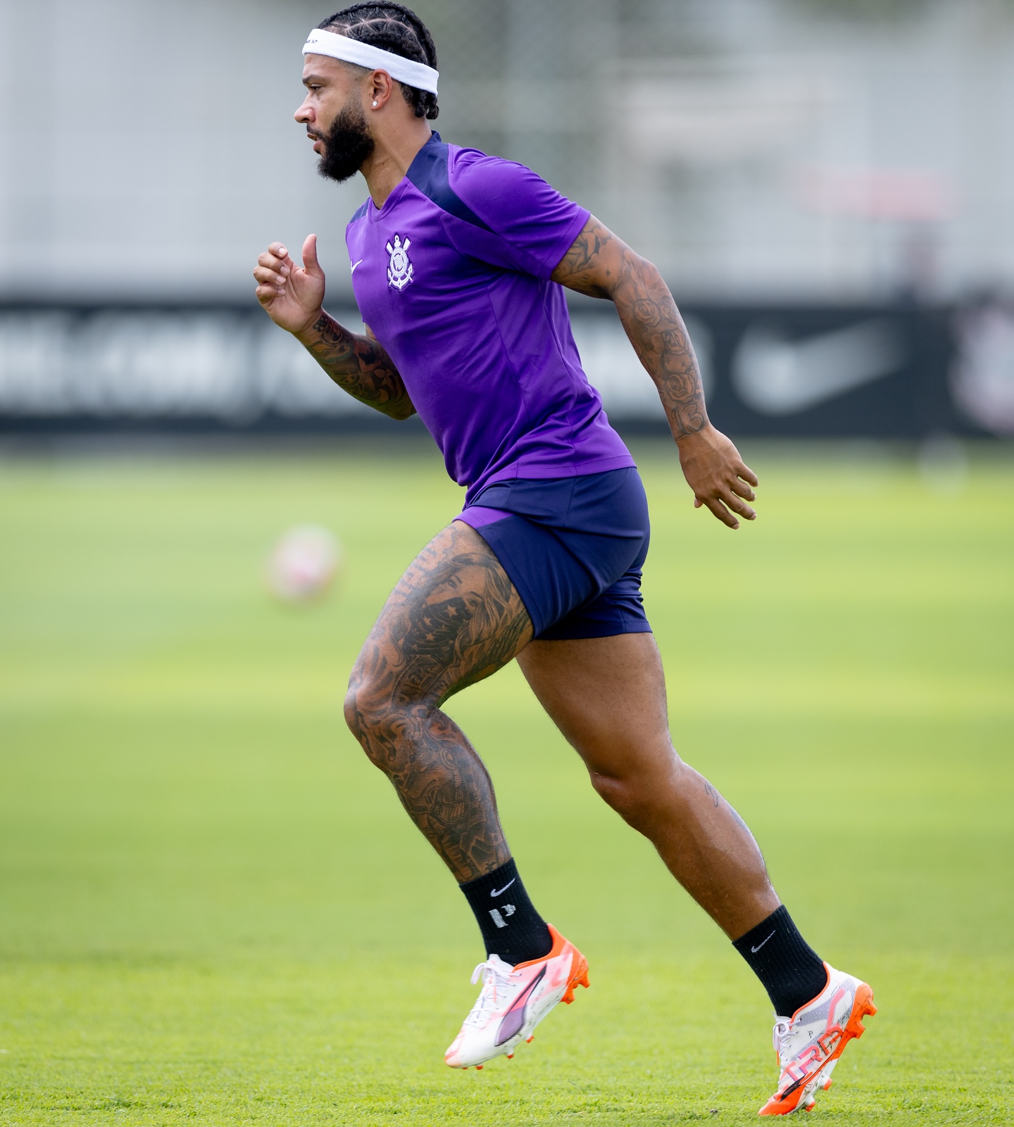 Memphis Depay treinando - Fonte: @memphisdepay