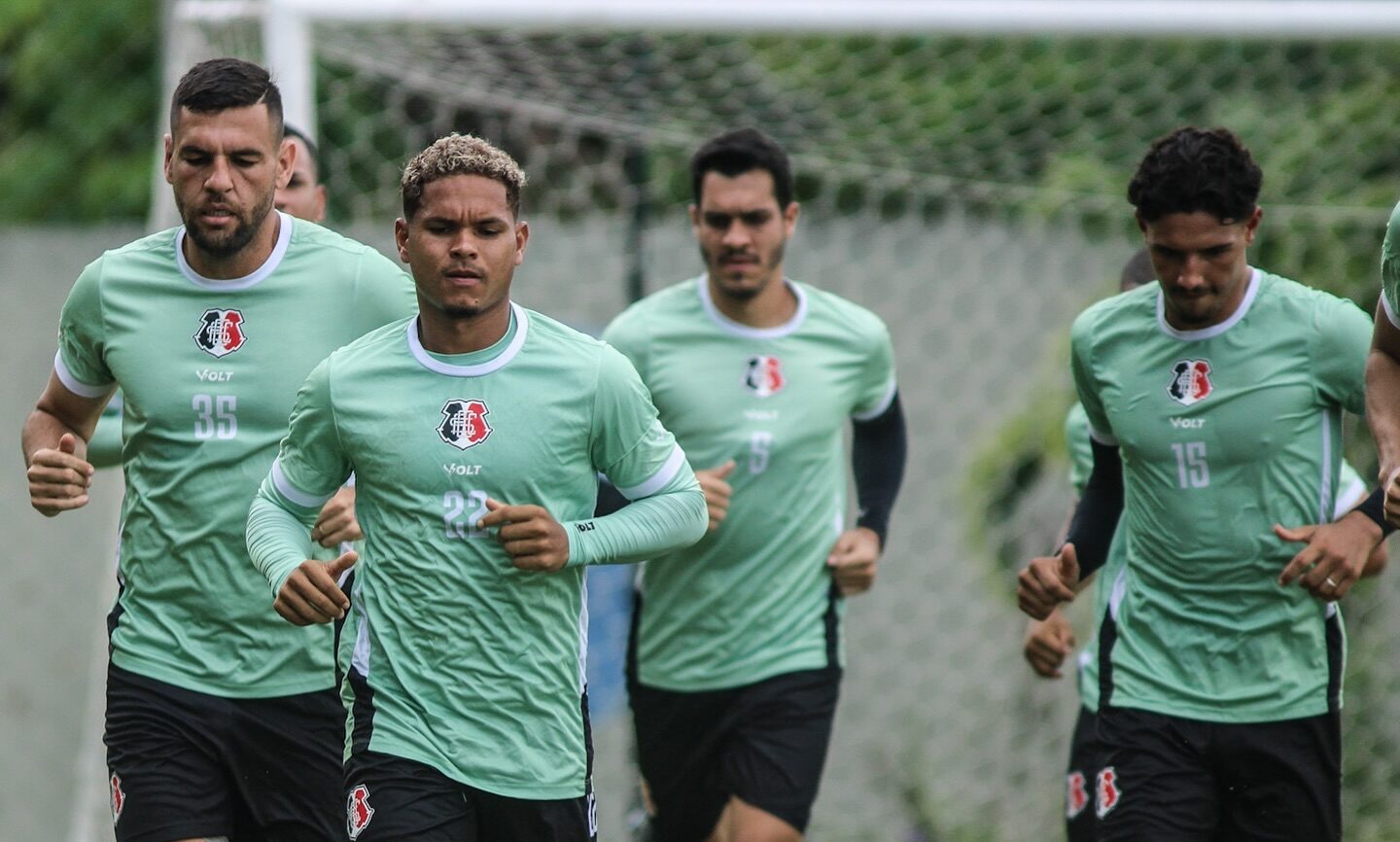 Jogadores do Santa Cruz em treinamento - Fonte: @santacruzfc