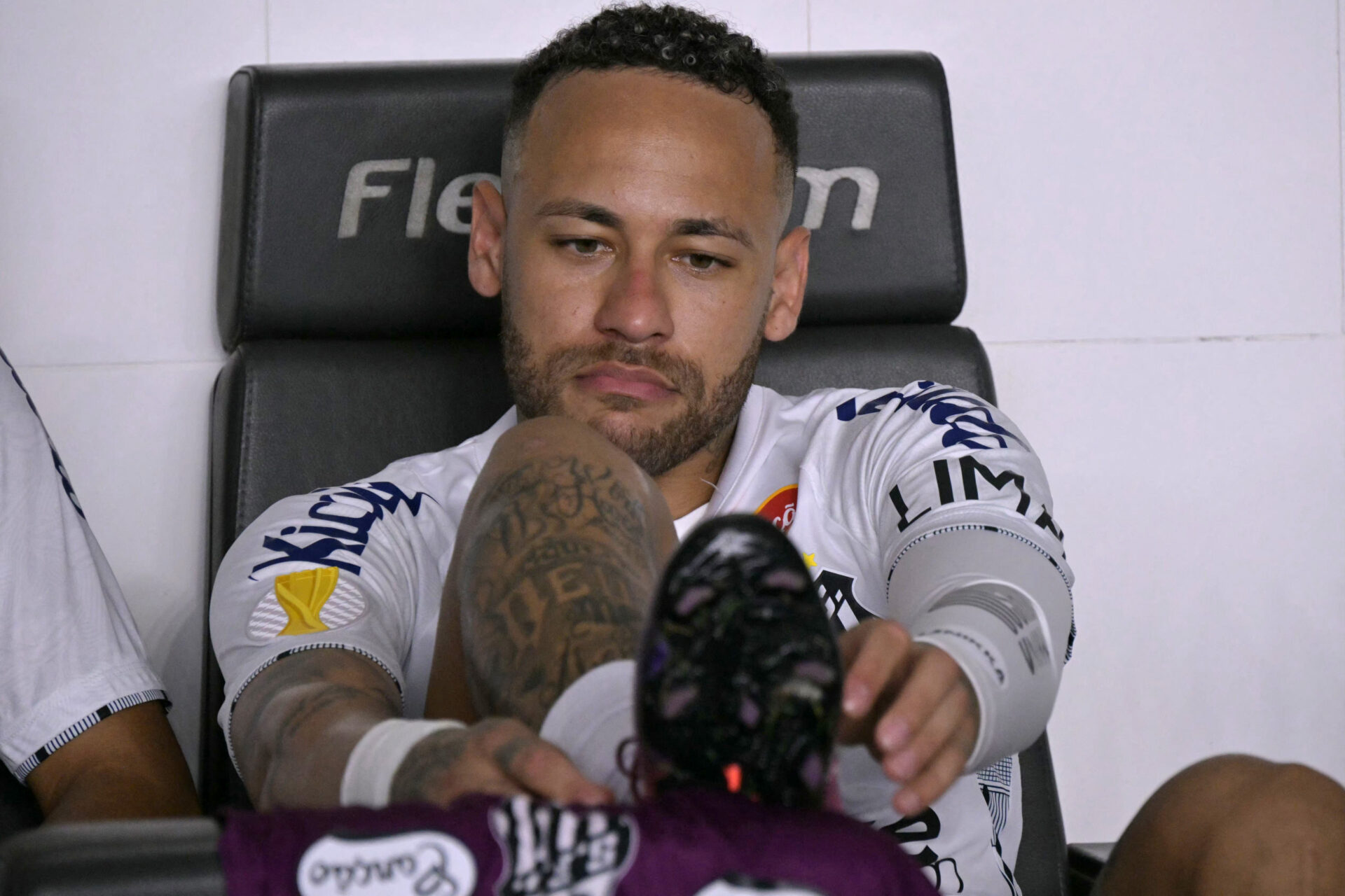 Neymar fez sua reestreia pelo Santos após 12 anos longe da Vila - Nelson Almeida/AFP