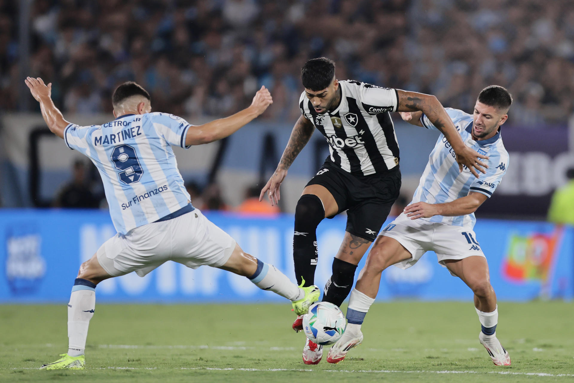 Barboza, do Botafogo, na decisão contra o Racing pela Recopa - EFE/ Luciano González