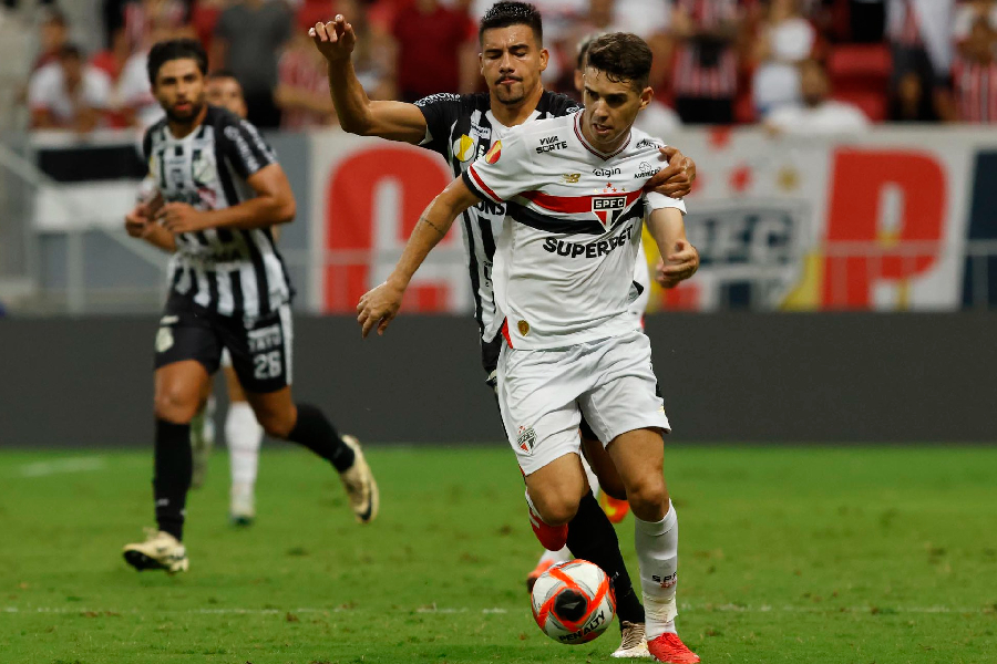 Oscar, São Paulo x Inter de Limeira - Rubens Chiri / São Paulo FC