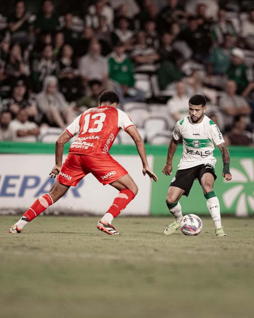 Coritiba define preço de venda do seu craque ao Cruzeiro