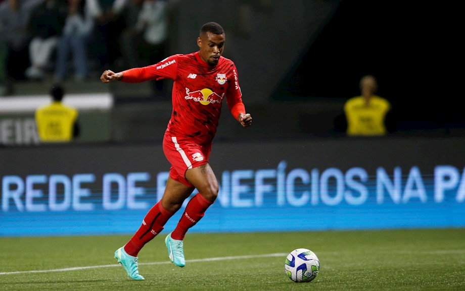 Alerrandro em campo pelo Red Bull Bragantino (Foto: Ari Ferreira/Red Bull Bragantino)