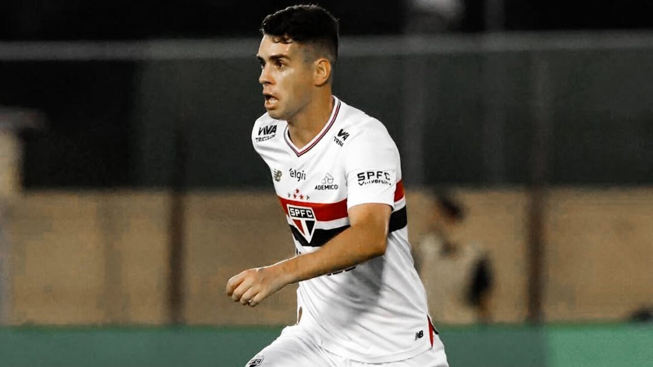 São Paulo vence o São Bernardo de virada e segue no Paulista