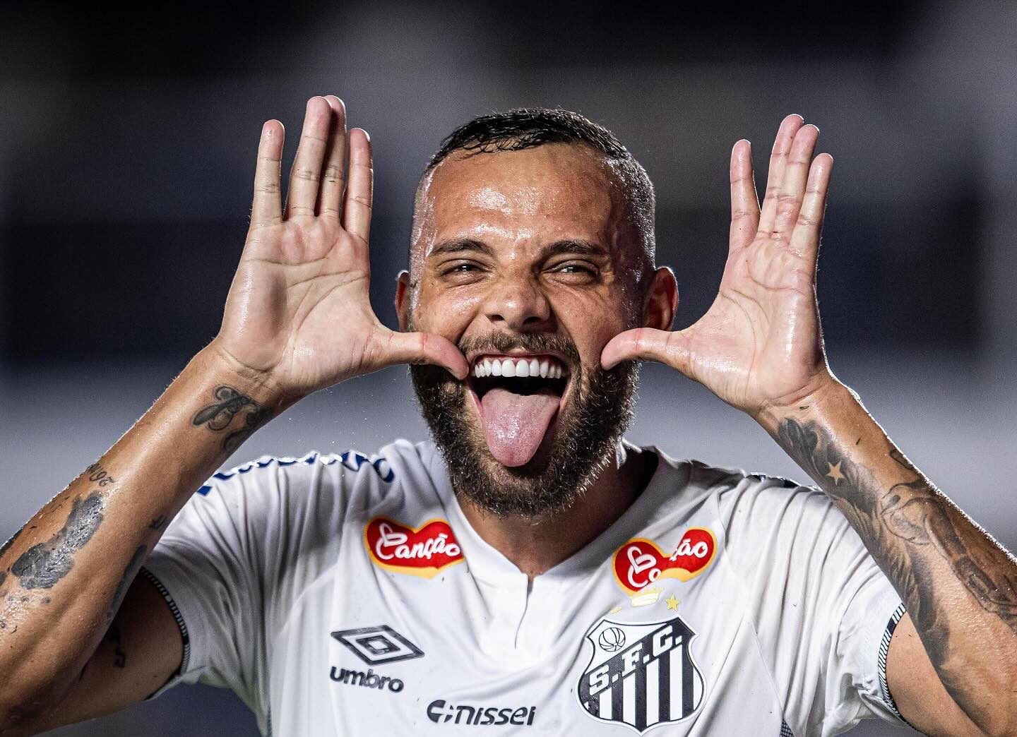 Guilherme pelo Santos - Fonte: @santosfc