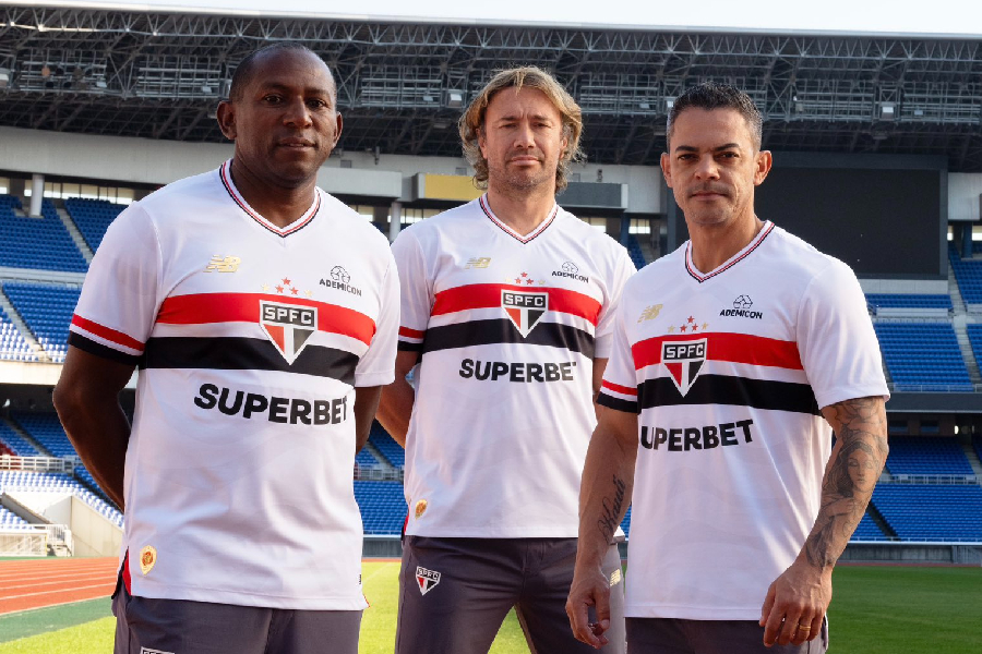 São Paulo lança camisa com referências aos 20 anos do Mundial