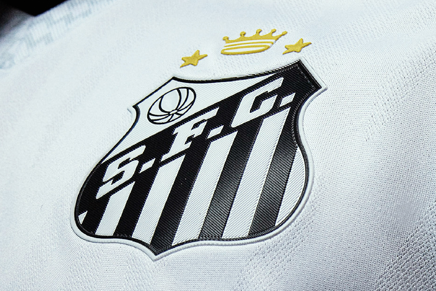 Camisa 1 do Santos para 2025. Foto: Divulgação/ Umbro Brasil