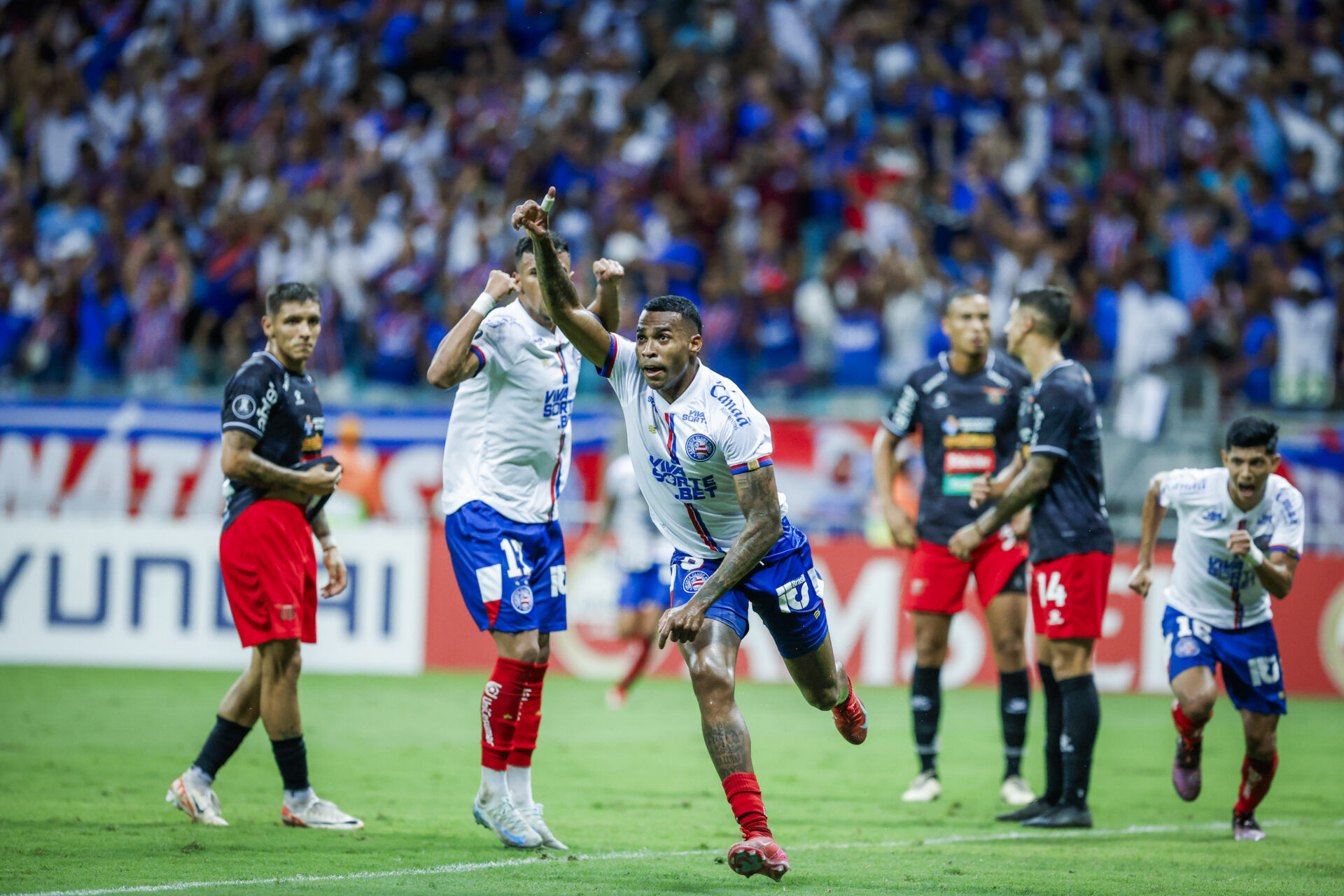 Bahia vence o Boston River e confirma fase de grupos na Libertadores