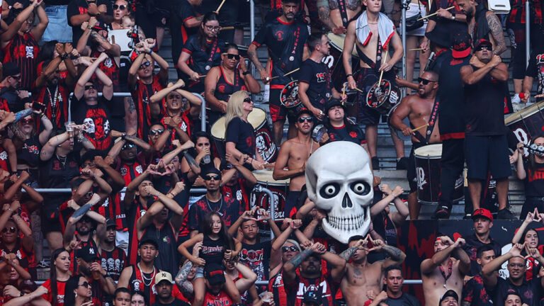 Copa do Brasil: Onde assistir Brusque e Athletico-PR no duelo desta quinta-feira