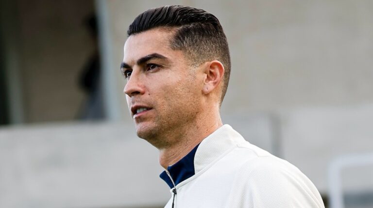 Cristiano Ronaldo alcança marca histórica de 219 jogos por Portugal