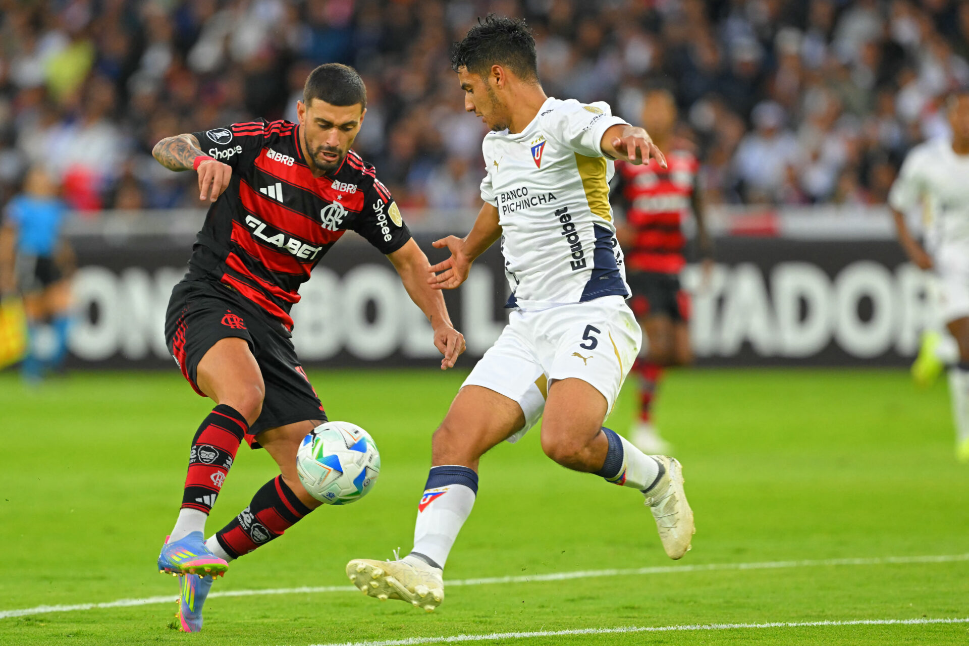 Flamengo segura a LDU na altitude e deixa Quito com empate na Libertadores