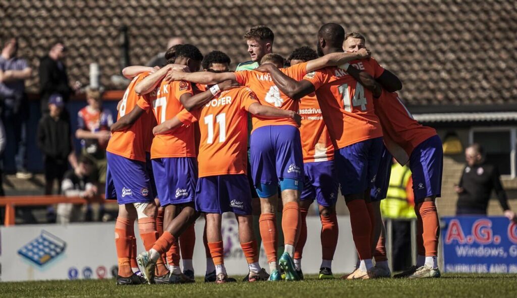Veja agora: Southend United e Braintree Town medem forças pela National League; onde assistir