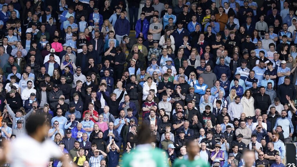 Desespero contra sonho: Onde assistir Luton Town x Coventry City pela Championship
