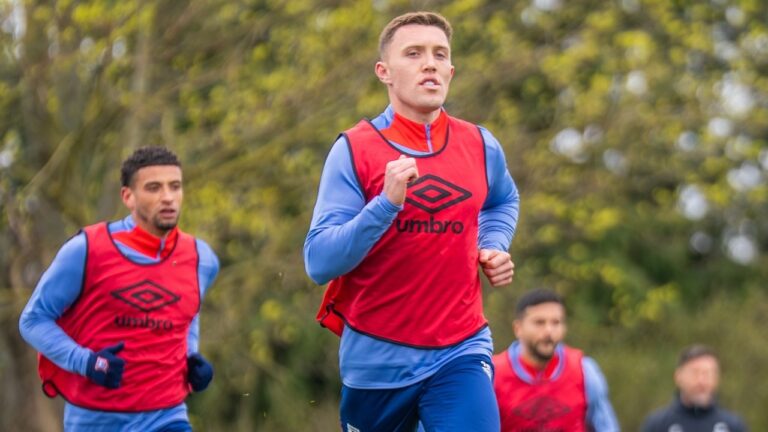 Ipswich Town busca sobrevivência na Premier League contra Chelsea em Londres; onde assistir