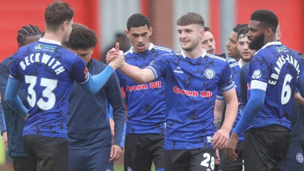 Solihull Moors x Rochdale na reta final da Conference National: Onde assistir ao vivo