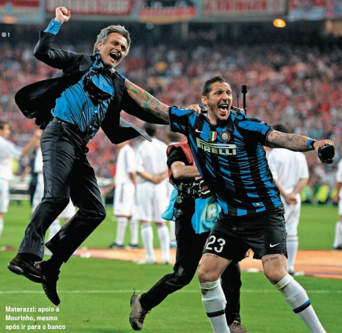 Mourinho e Materazzi celebram o tri - Getty Images