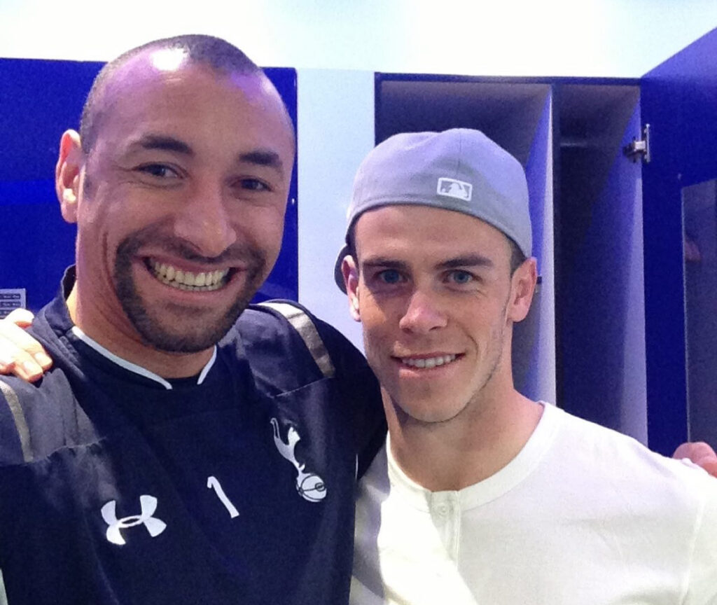 Gomes e Gareth Bale pelos Spurs - Divulgação / Instagram
