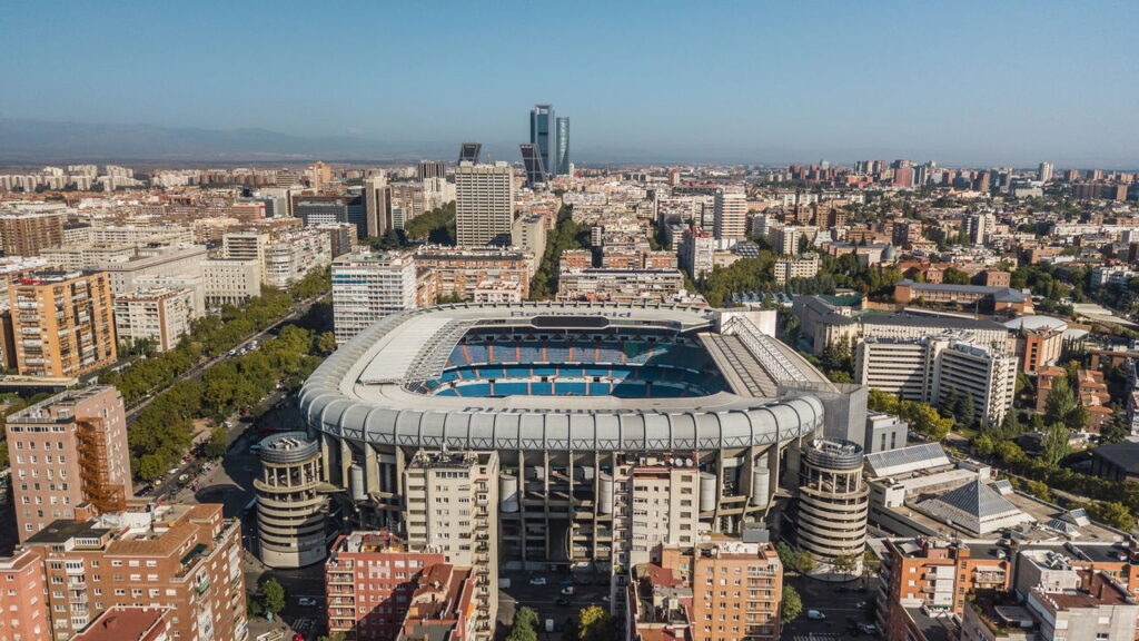 O dia que a final da Libertadores foi disputada na Espanha