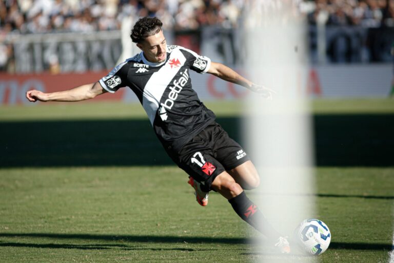 Vasco faz golaço, mas leva empate do Operário no PR