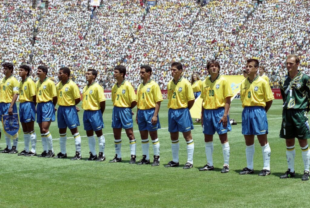 Tetra em 1994 foi conquistado sob forte calor no Rose Bowl - Pedro Martinelli/PLACAR