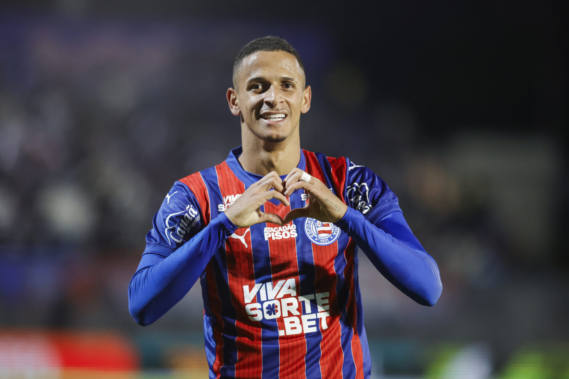 Bahia triunfa contra o Bragantino fora e vai ao G-6 do Brasileirão