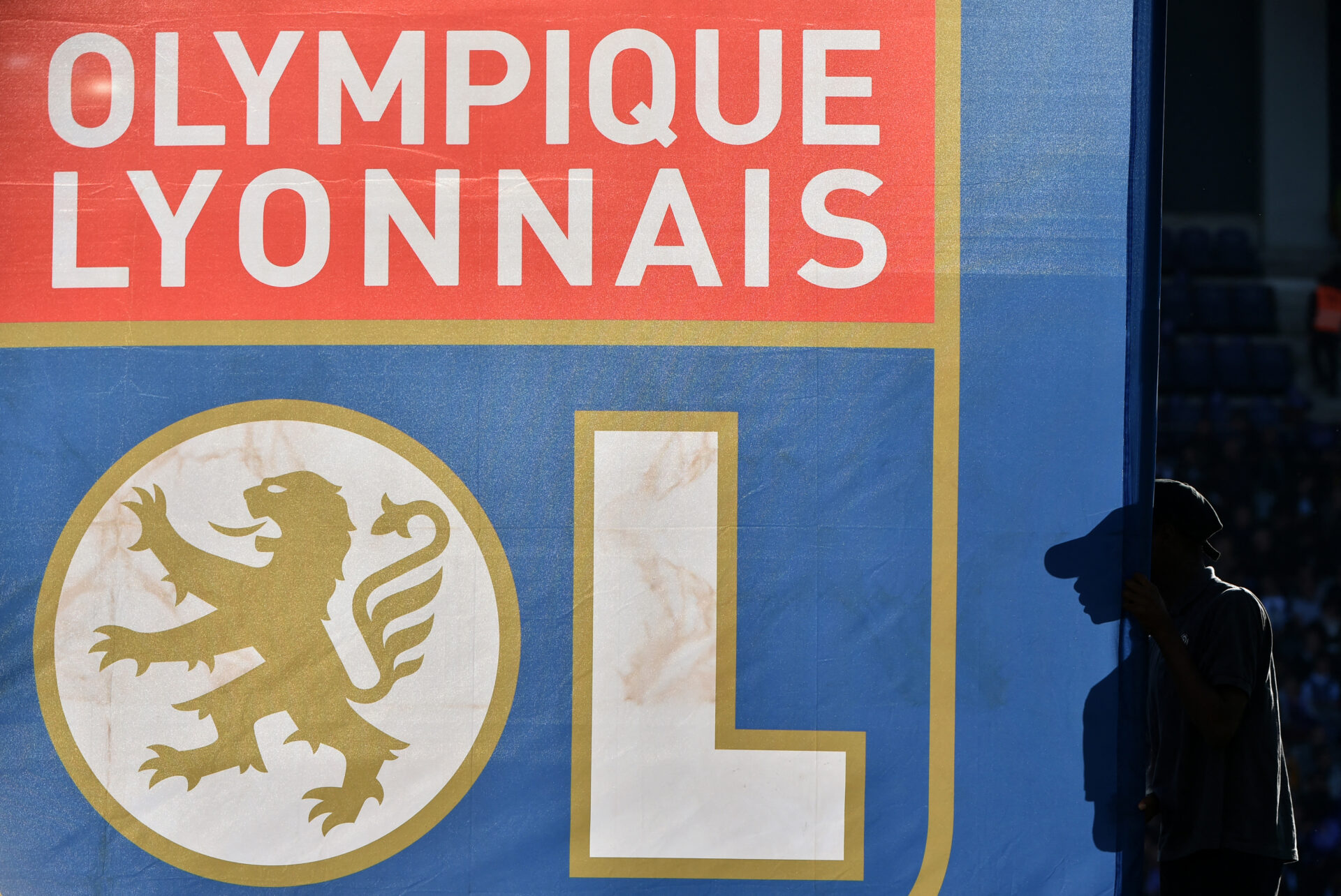Lyon tem recurso aceito e não será rebaixado na França