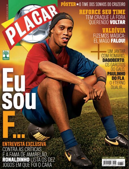 Capa da edição de maio de 2007 com Ronaldinho Gaúcho