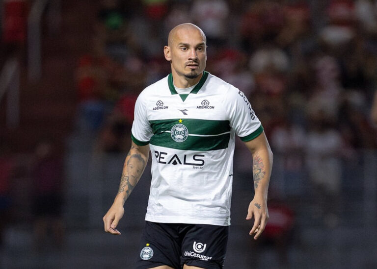 Coritiba x Ferroviária-SP: onde assistir, horário e escalações