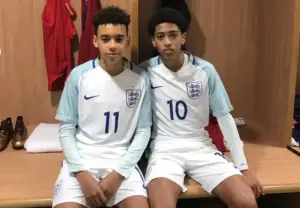Musiala e Bellingham jogando pela Inglaterra –Divulgação/Instagram