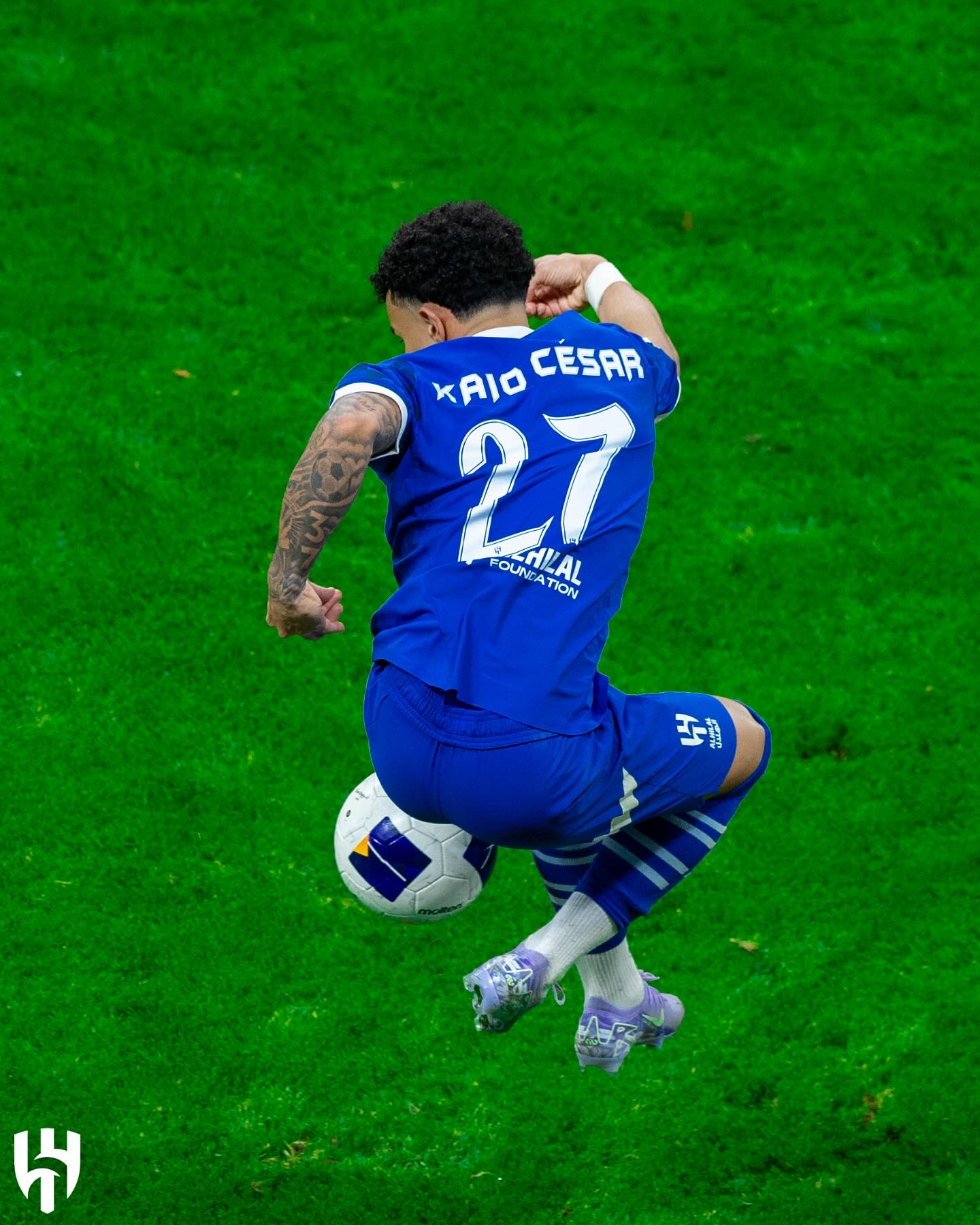 Jogador tem passagens por Coritiba e Vitória de Guimarães - Divulgação/Al-Hilal