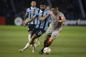 Quem é Zaid Romero, zagueiro argentino pretendido pelo Santos