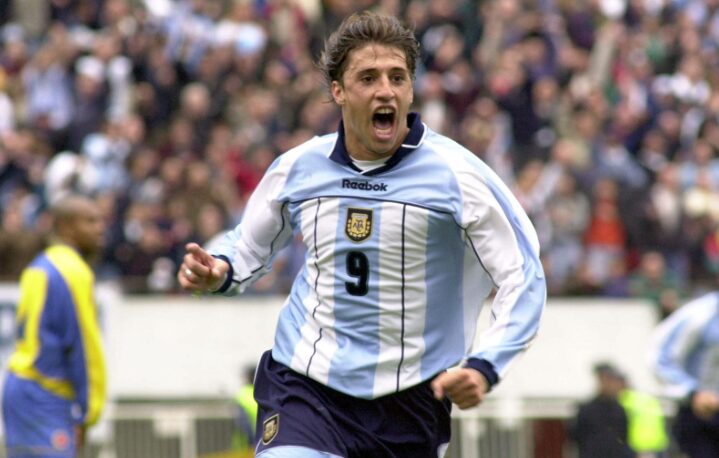 Hernán Crespo em jogo Argentina x Colômbia pelas Eliminatórias da Copa do Mundo de 2002 - Nahuel Roark/ae