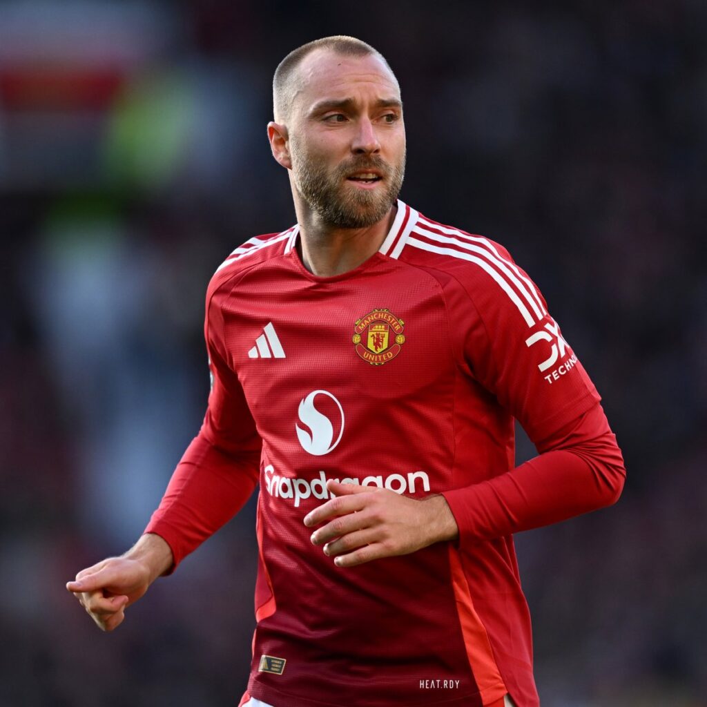 Dinamarquês foi maestro do Tottenham e também jogou no Manchester United – Reprodução/Manchester United