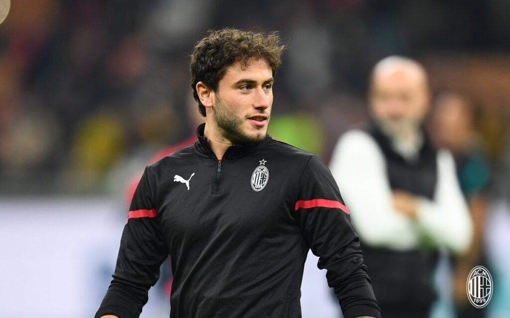 Lateral foi capitão e campeão italiano pelo Milan – Reprodução/Milan