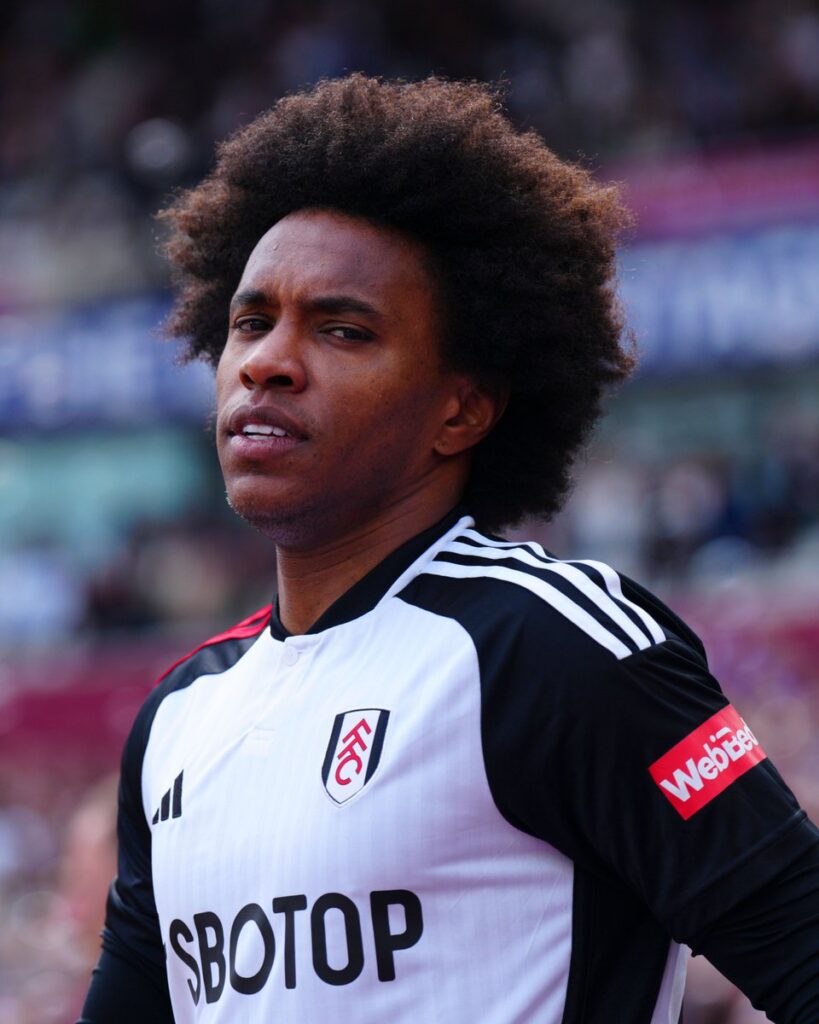 Ponta brasileiro multicampeão pelo Chelsea – Reprodução/Fulham