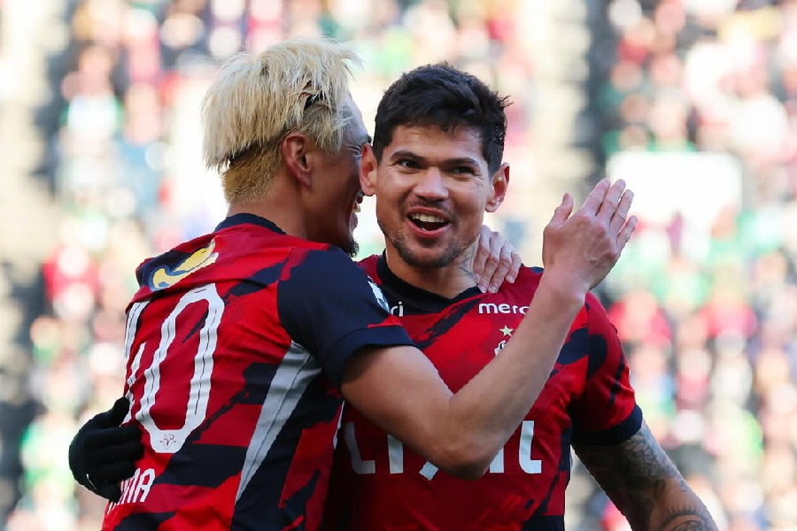 Léo Ceará é o artilheiro do campeonato japonês pelo Kashima - Divulgação / leoceara