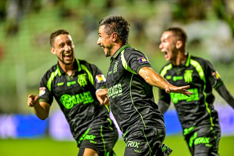 América-MG sai na frente, mas cede empate ao Operário-PR e segue no Z-4 da Série B